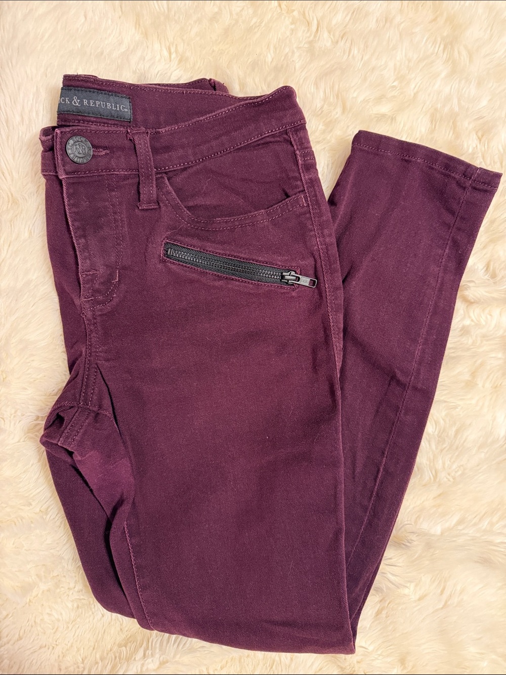 Rock & Republic Plum Skinny Jeans with Zipper detail
